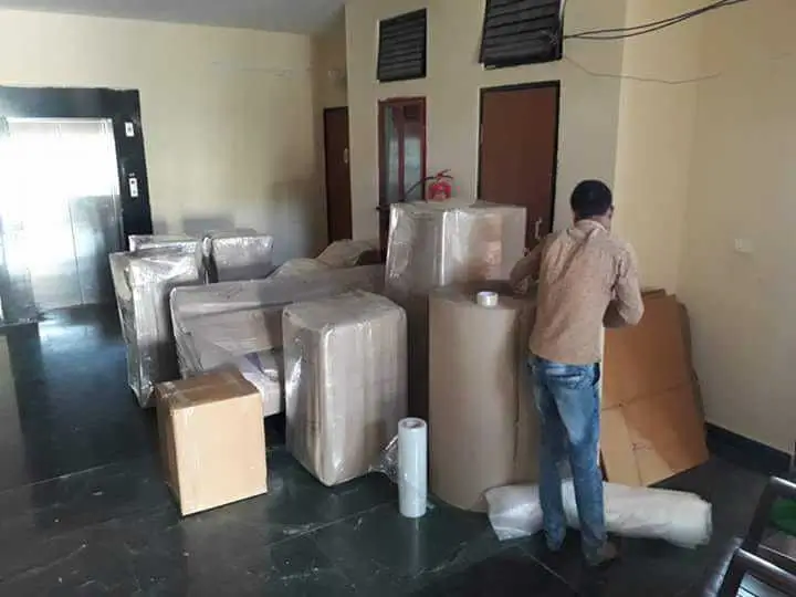 Interstate movers loading goods for Madurai to Hyderabad relocation
